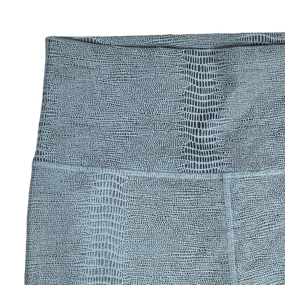 Zyia Leggings Womens Medium High Rise 7/8 Animal Print Gym Work Out Stretch - Picture 3 of 10